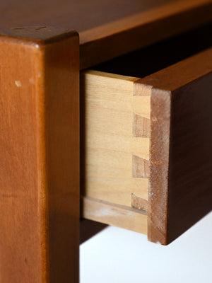 Comodini scandinavi anni '60 con piano doppio 4