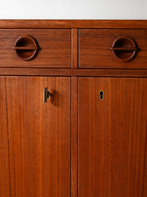 Sideboard scandinavo con ante a battente 7