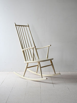 Sedia a dondolo scandinava Mid-Century 1