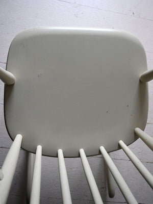 Sedia a dondolo scandinava Mid-Century 11