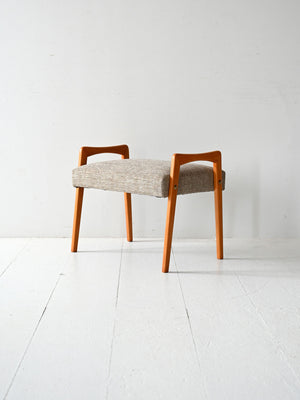 Poggiapiedi scandinavo vintage in rovere con tappezzeria grigia 1