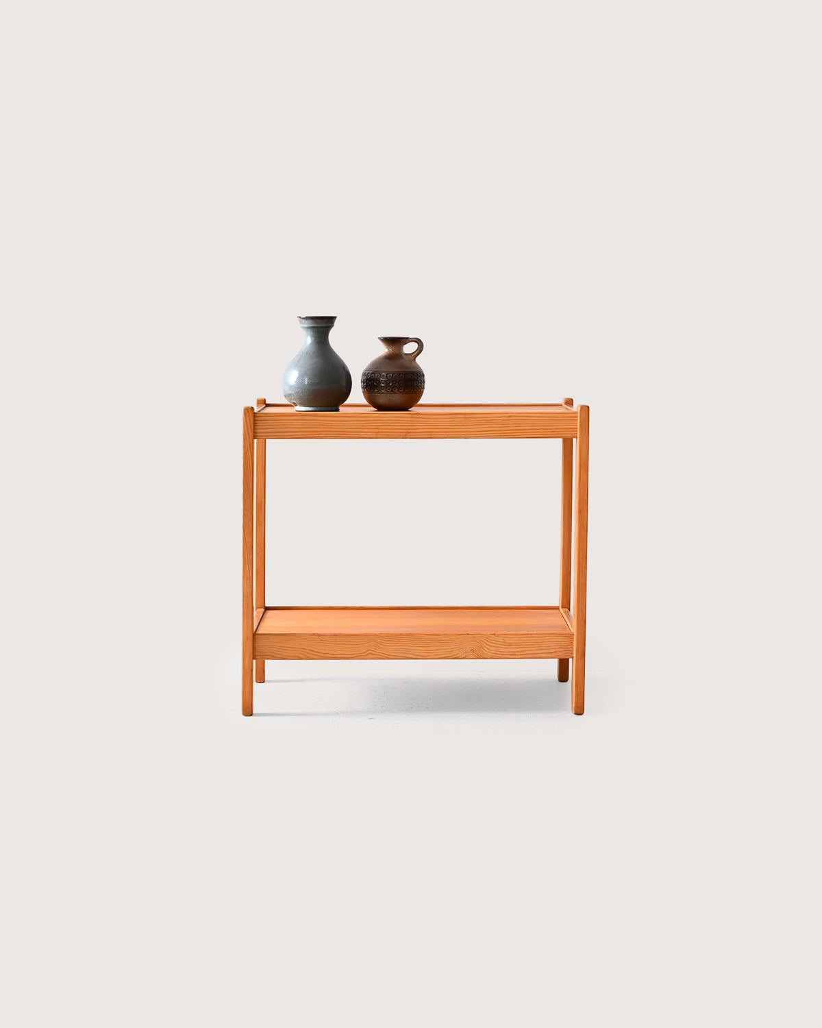 Tavolino scandinavo con doppio piano d’appoggio