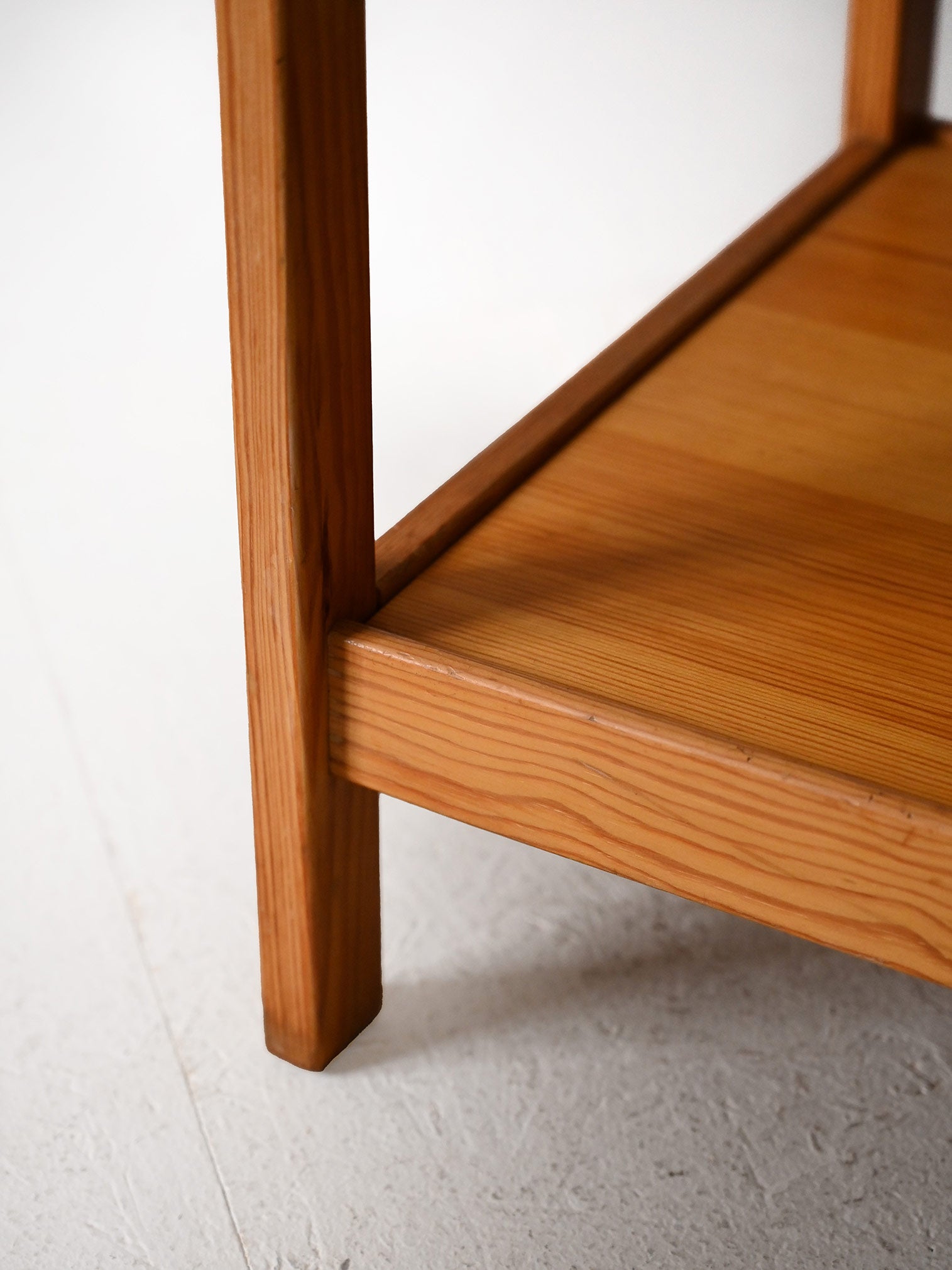 Tavolino scandinavo con doppio piano d’appoggio 6
