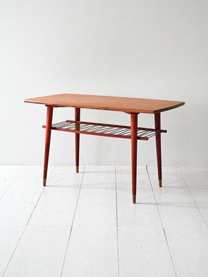 Coffee table scandinavo vintage con mensola in metallo 2
