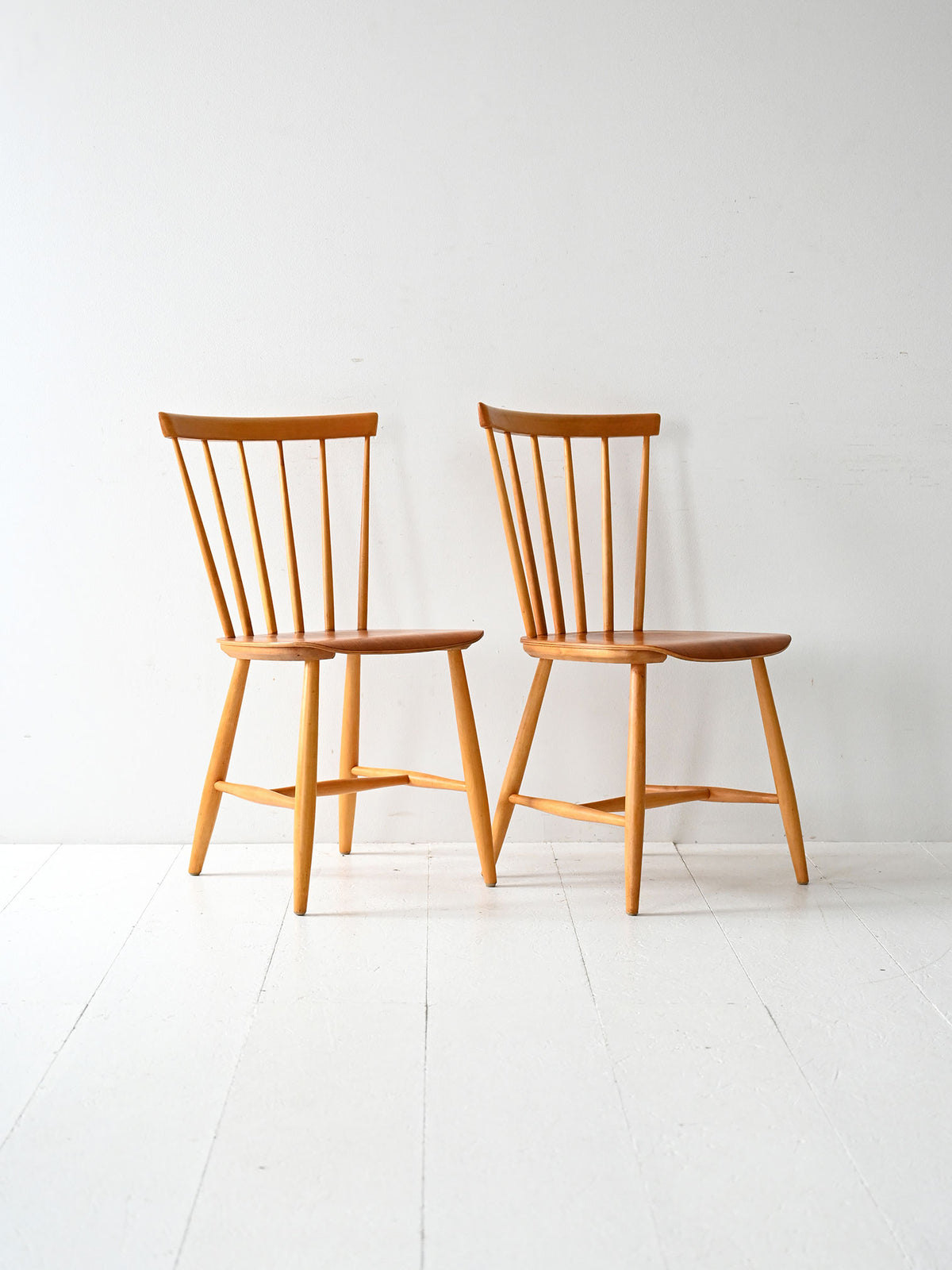 Coppia di sedie scandinave anni 50/60 in faggio e teak tipo Pinstol 1