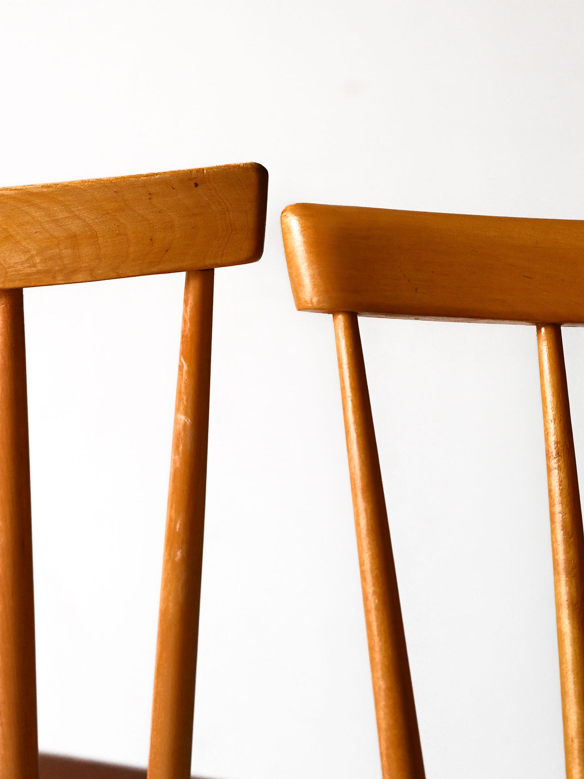 Coppia di sedie scandinave anni 50/60 in faggio e teak tipo Pinstol 6