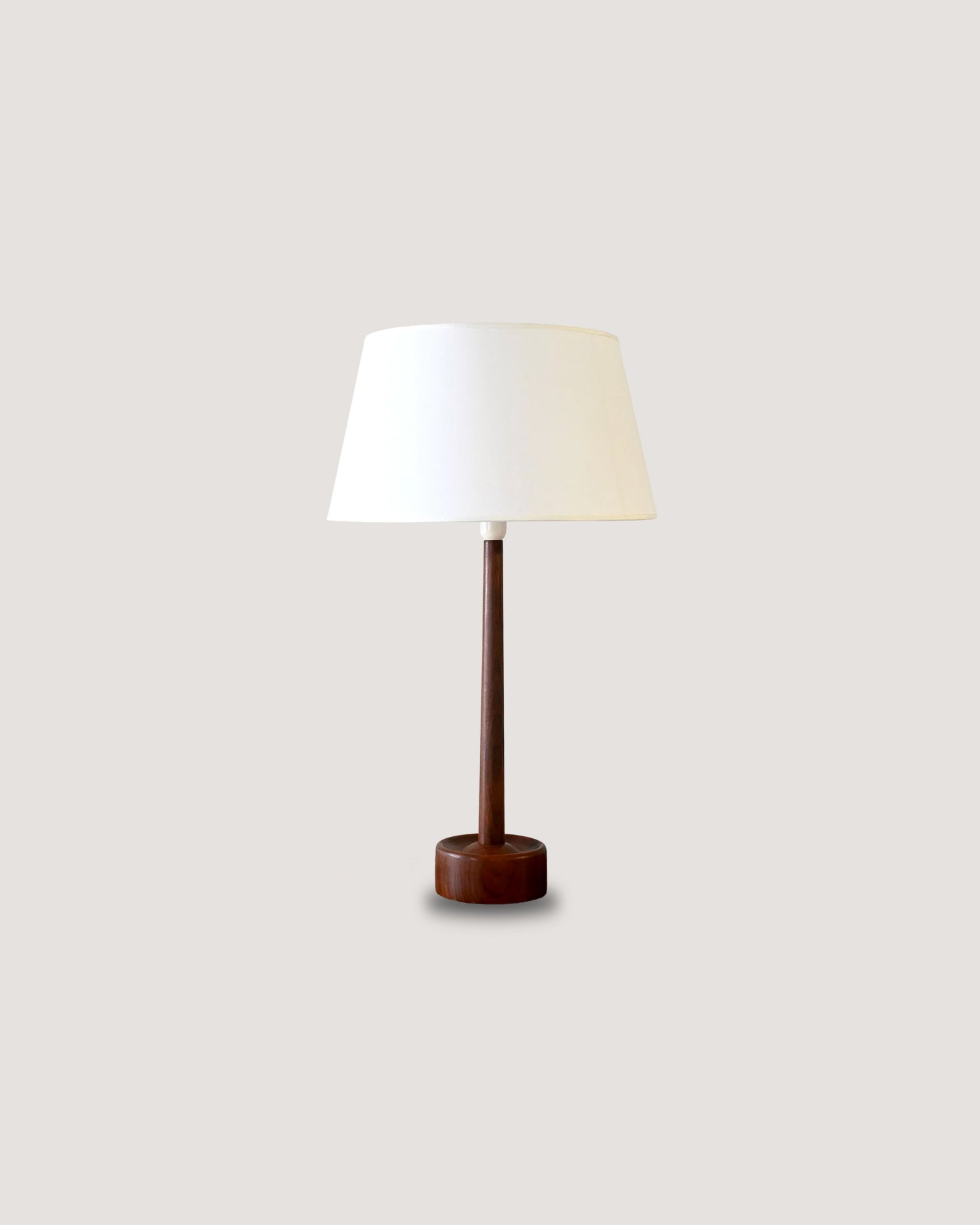 Lampada danese anni ’50/’60 in teak tornito