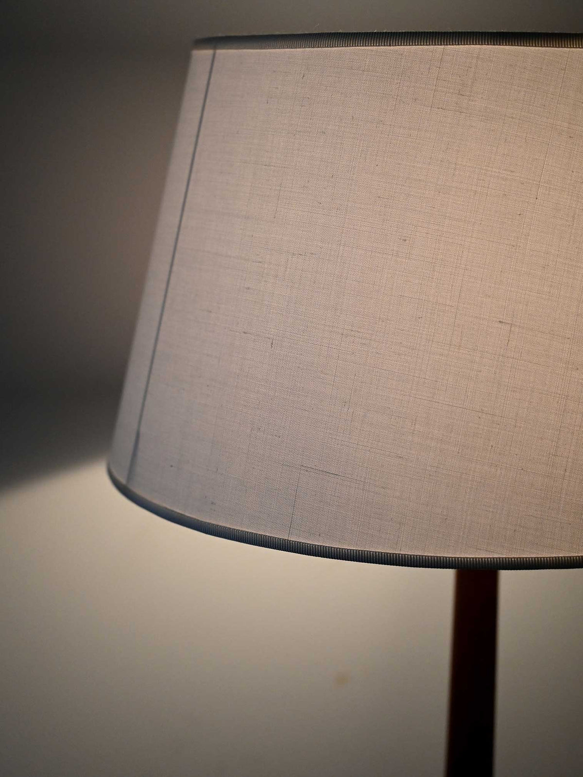 Lampada danese anni ’50/’60 in teak tornito 2