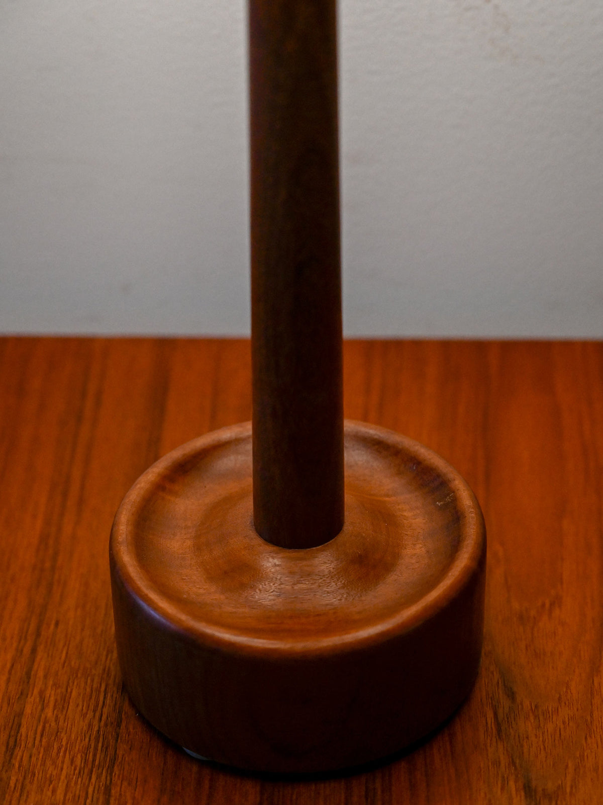 Lampada danese anni ’50/’60 in teak tornito 4