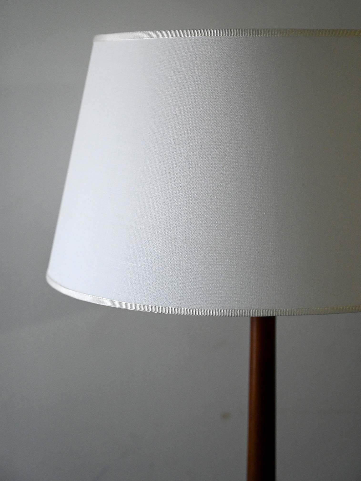 Lampada danese anni ’50/’60 in teak tornito 5