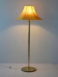 Lampada vintage con paralume giallo 1
