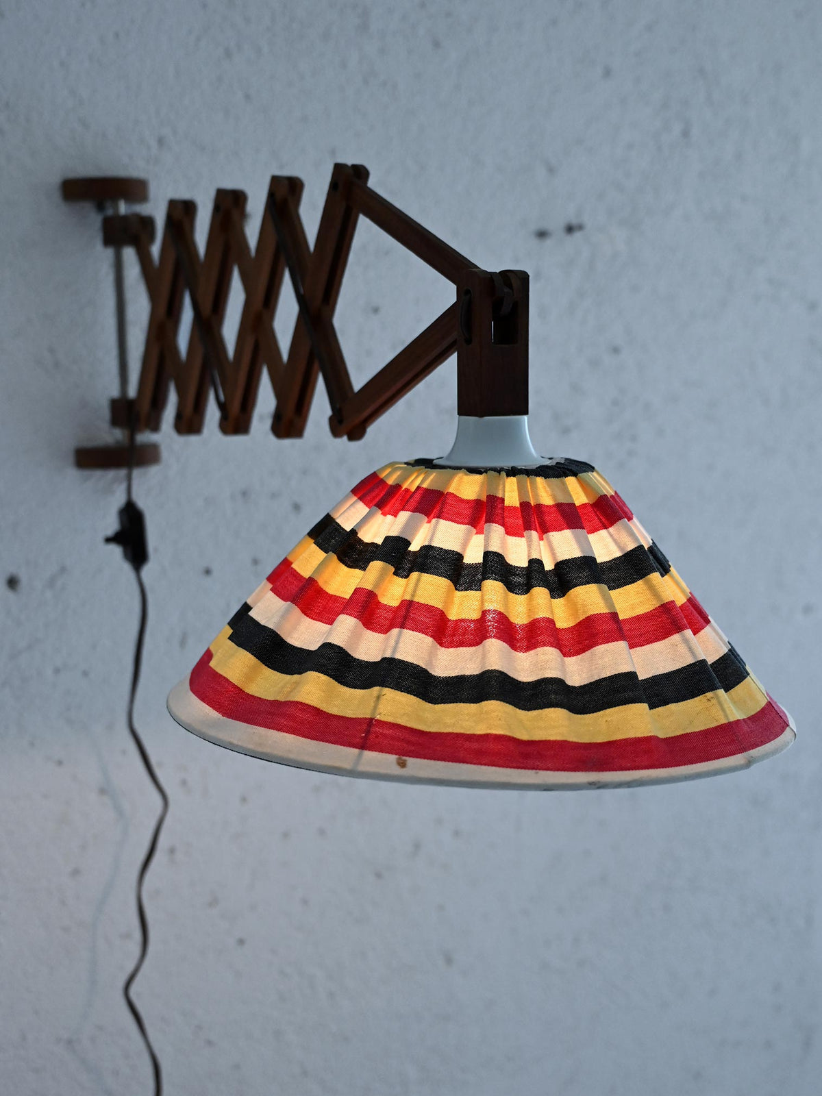 Lampada anni '40 con braccio estendibile 1