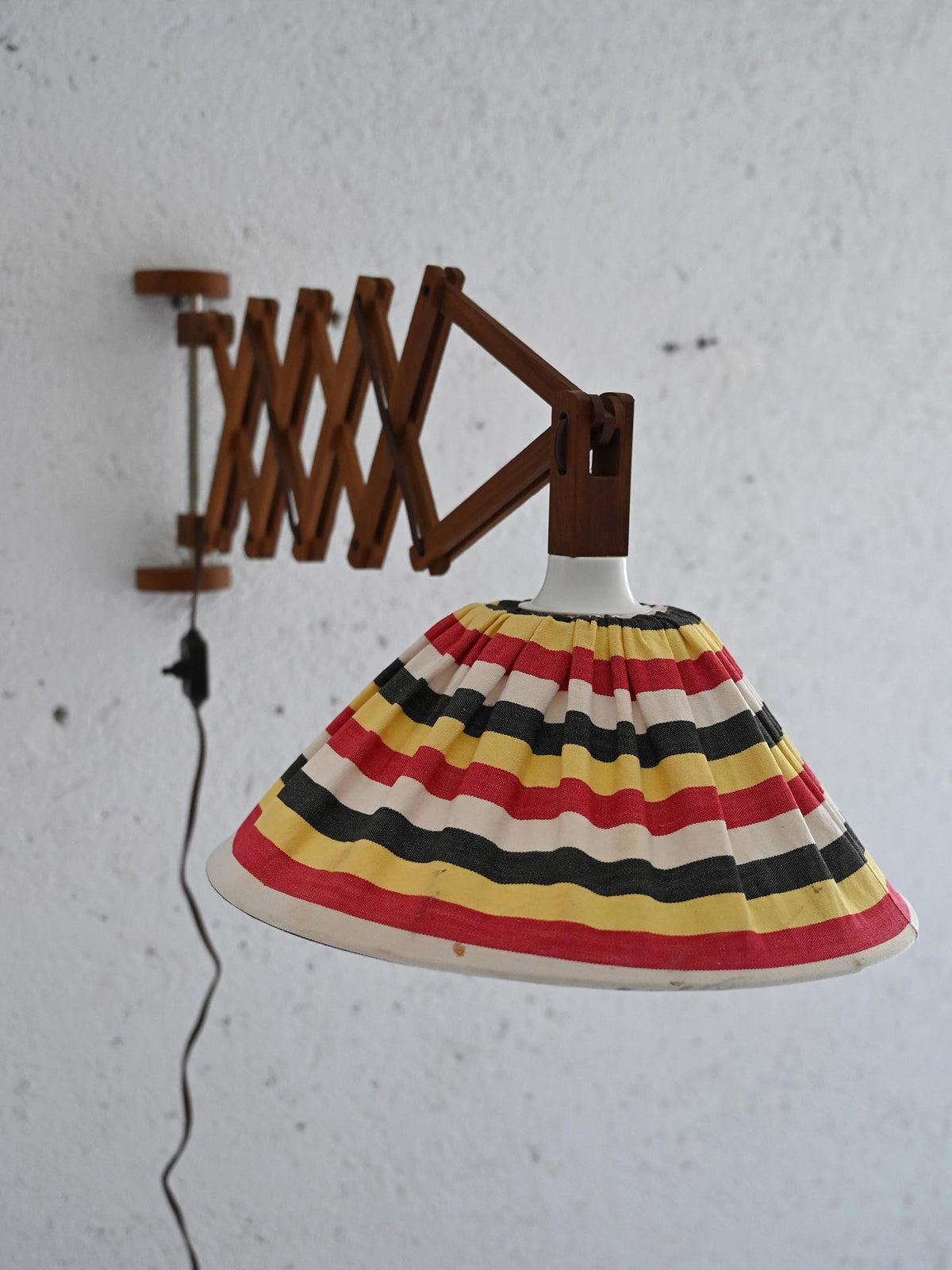 Lampada anni '40 con braccio estendibile 3