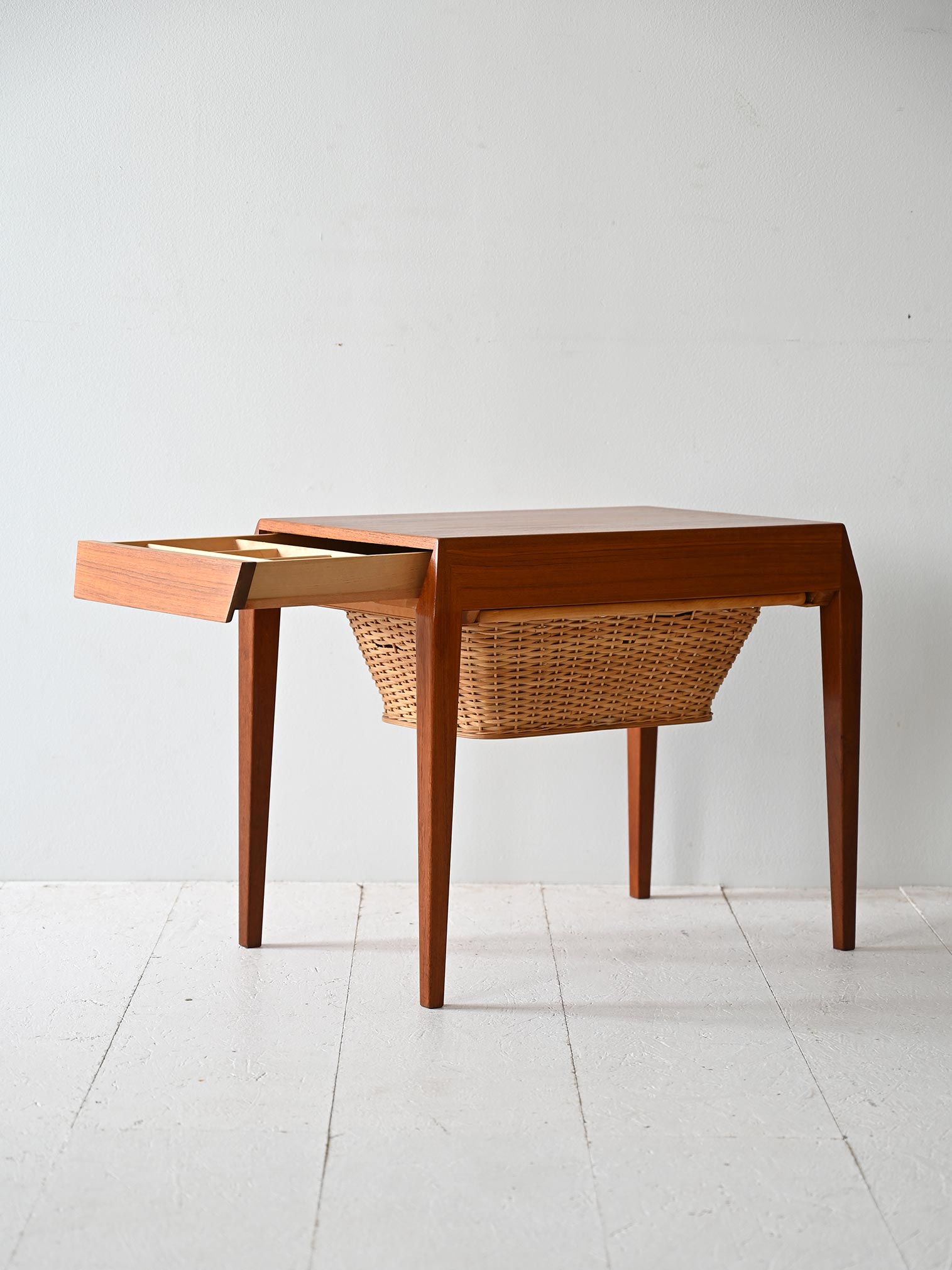 Tavolino vintage portalana di Severin Hansen 3