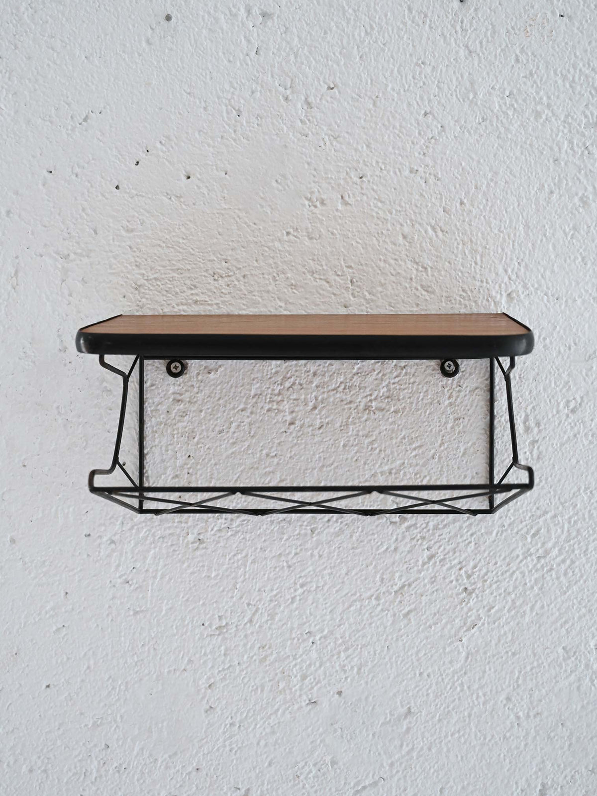 Comodino sospeso in teak e metallo 1