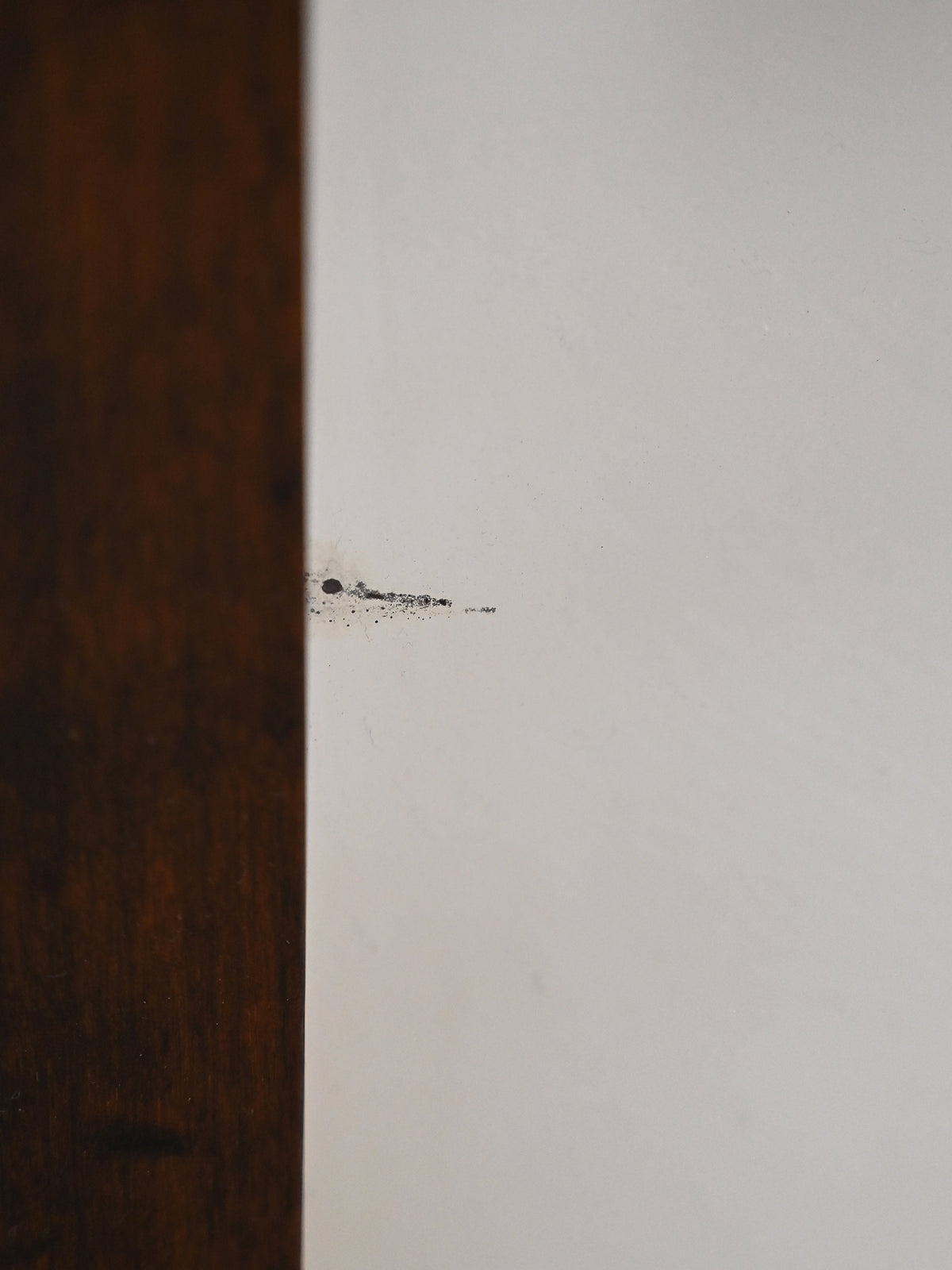 Specchio scandinavo con cornice in legno 4