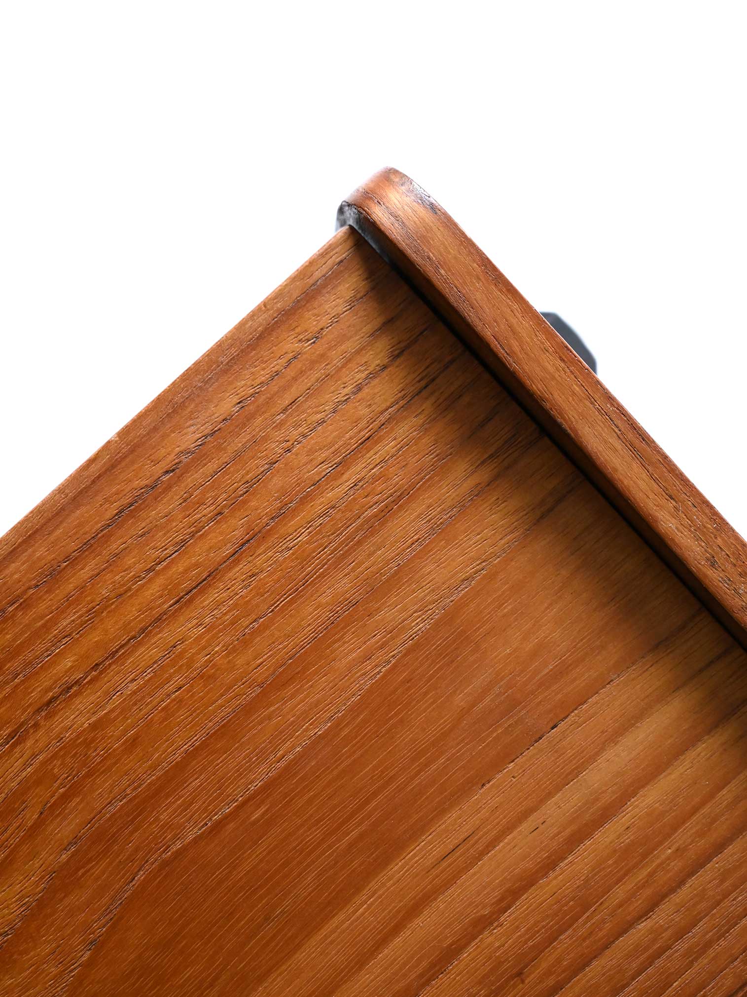 Tavolino scandinavo con piano a ribalta 5
