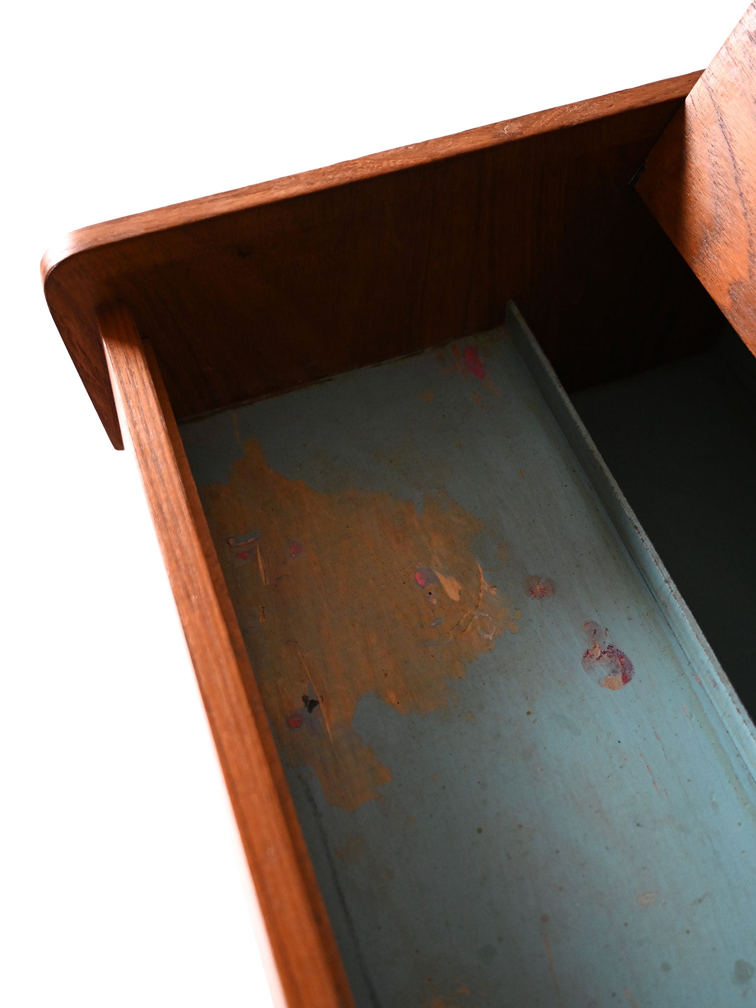 Tavolino scandinavo con piano a ribalta 10