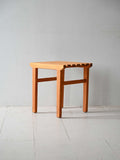 Sgabello scandinavo anni ’60 in pino a listelli 1