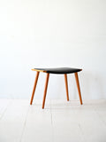 Sgabello vintage in legno e pelle 2