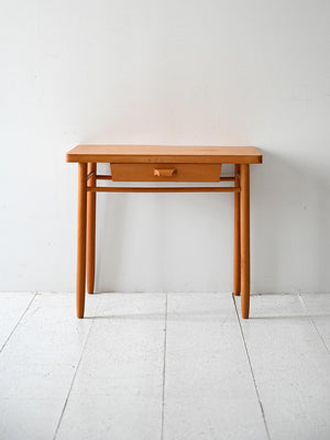 Comodino scandinavo anni ’60 in legno di faggio 1