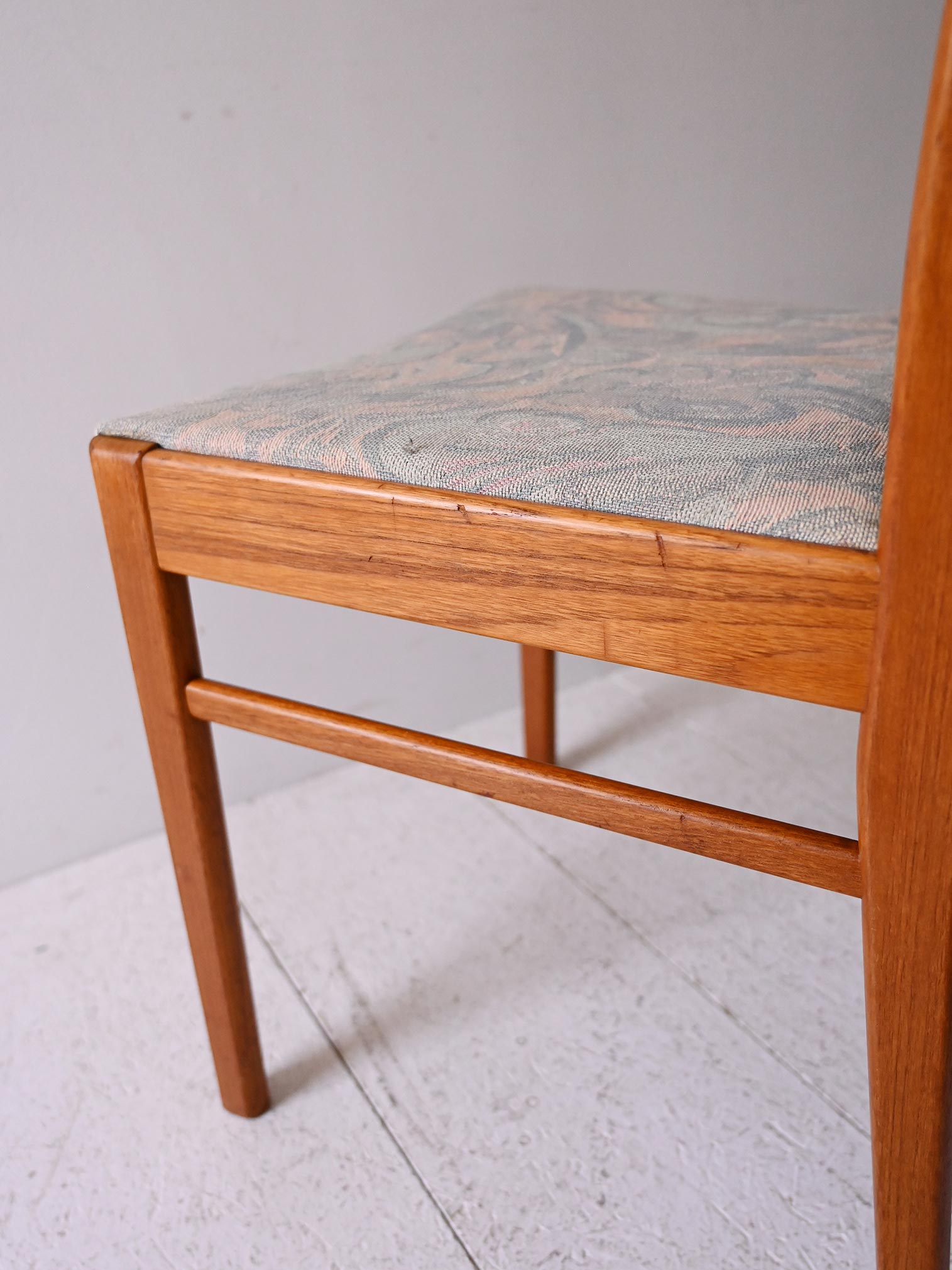 Set 4 sedie scandinave anni 60 in teak con tappezzeria originale 8