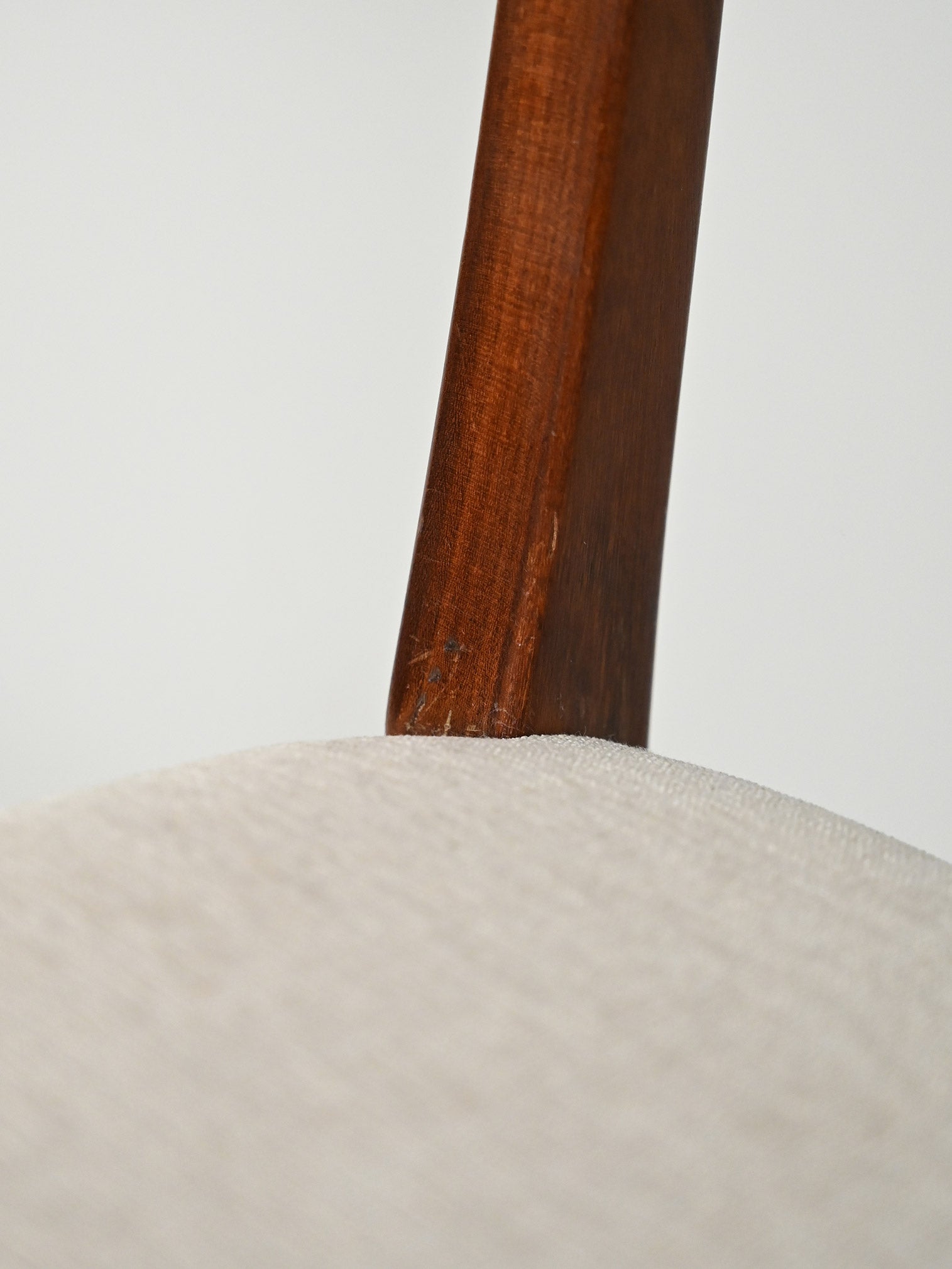 Set di sei sedie scandinave in teak anni ’60 7