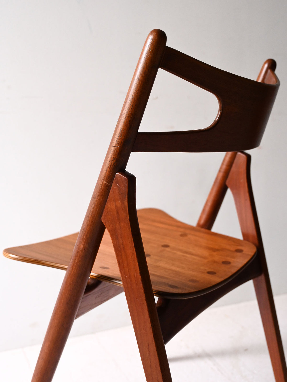 Coppia sedie CH29 di Hans J. Wegner 10