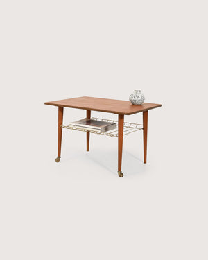 Coffee table scandinavo con mensola in ottone