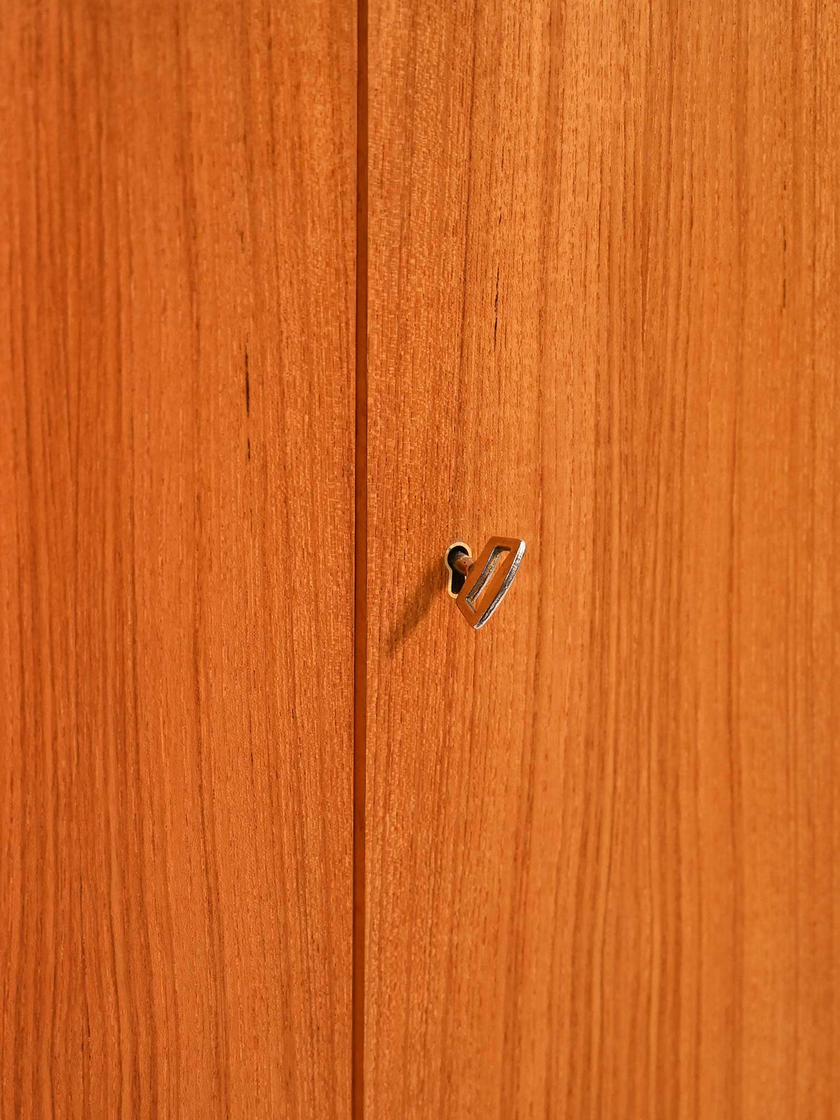 Cabinet vintage nord europea in teak, anni ’50–’60 3