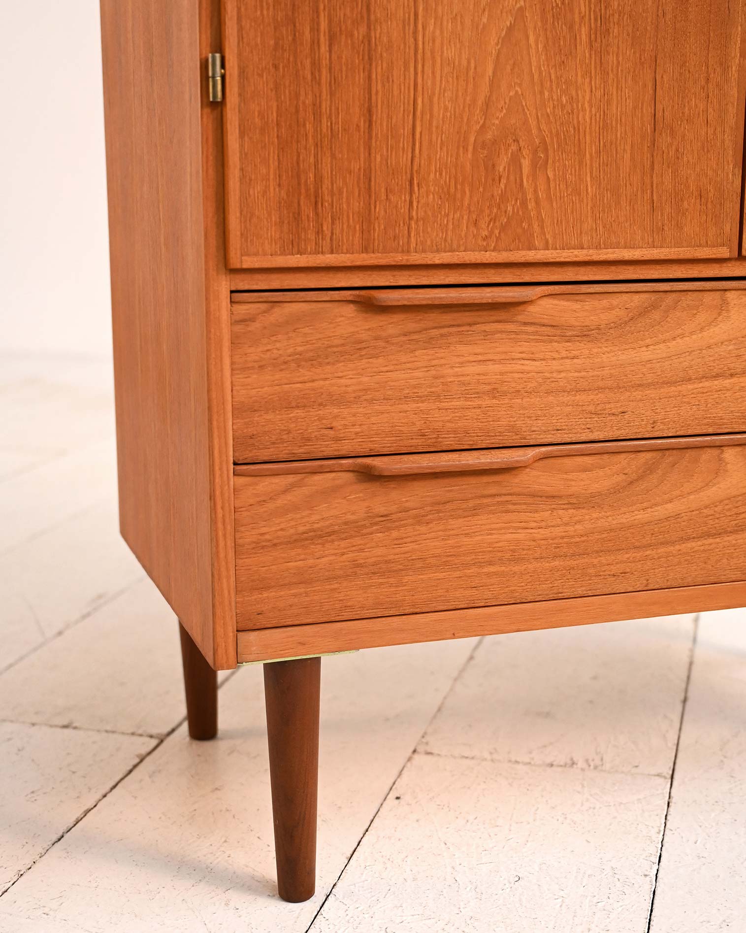 Cabinet scandinavo in teak con cassetti, anni ’50/’60