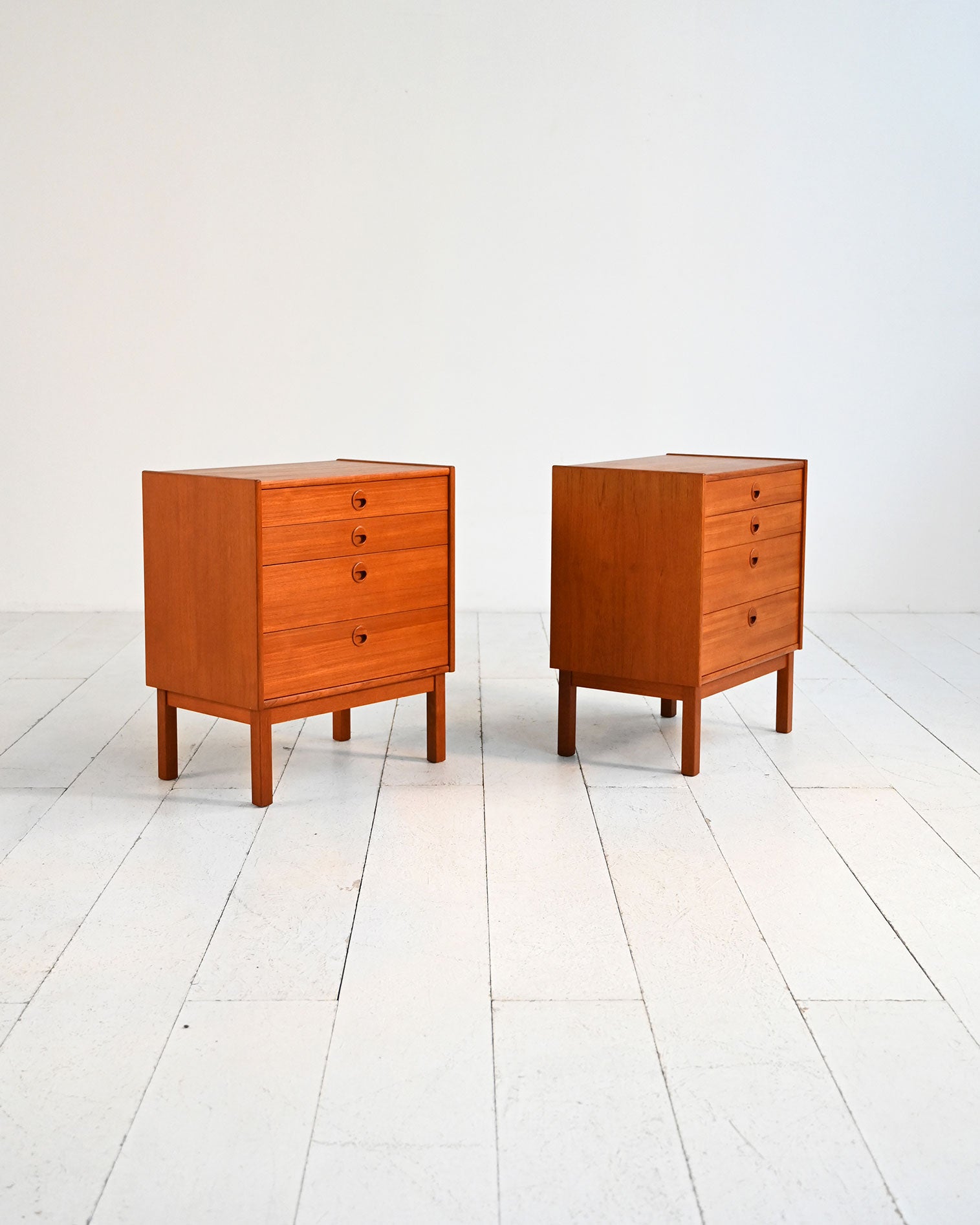 Comodini in teak Scandinavia anni ’60 3