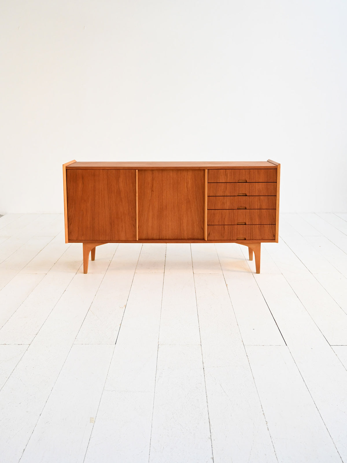 Sideboard scandinavo teak e pino anni ’60 1