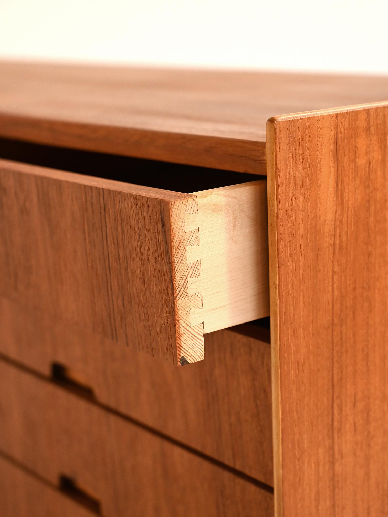 Sideboard scandinavo teak e pino anni ’60