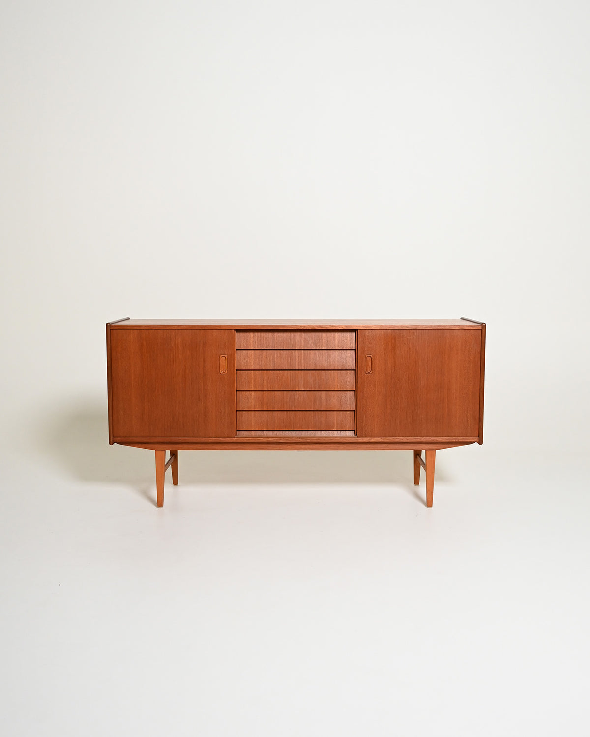 Sideboard scandinavo in teak con cassetti a tegola, anni '60