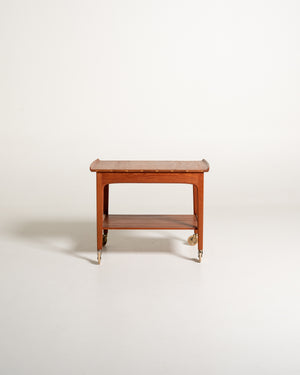 Carrello in teak di Yngvar Sandström per Seffle