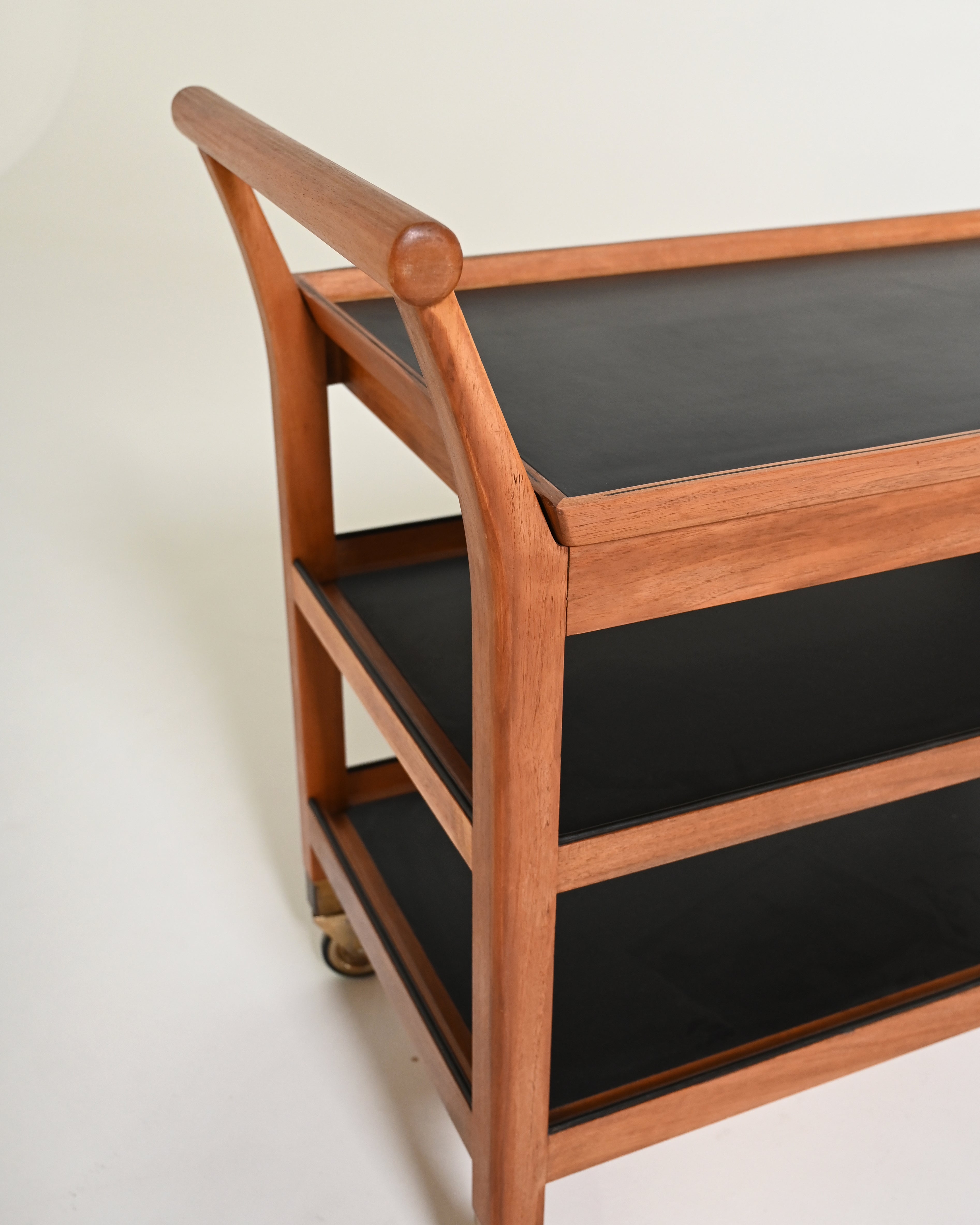 Carrello scandinavo in mogano, anni '50
