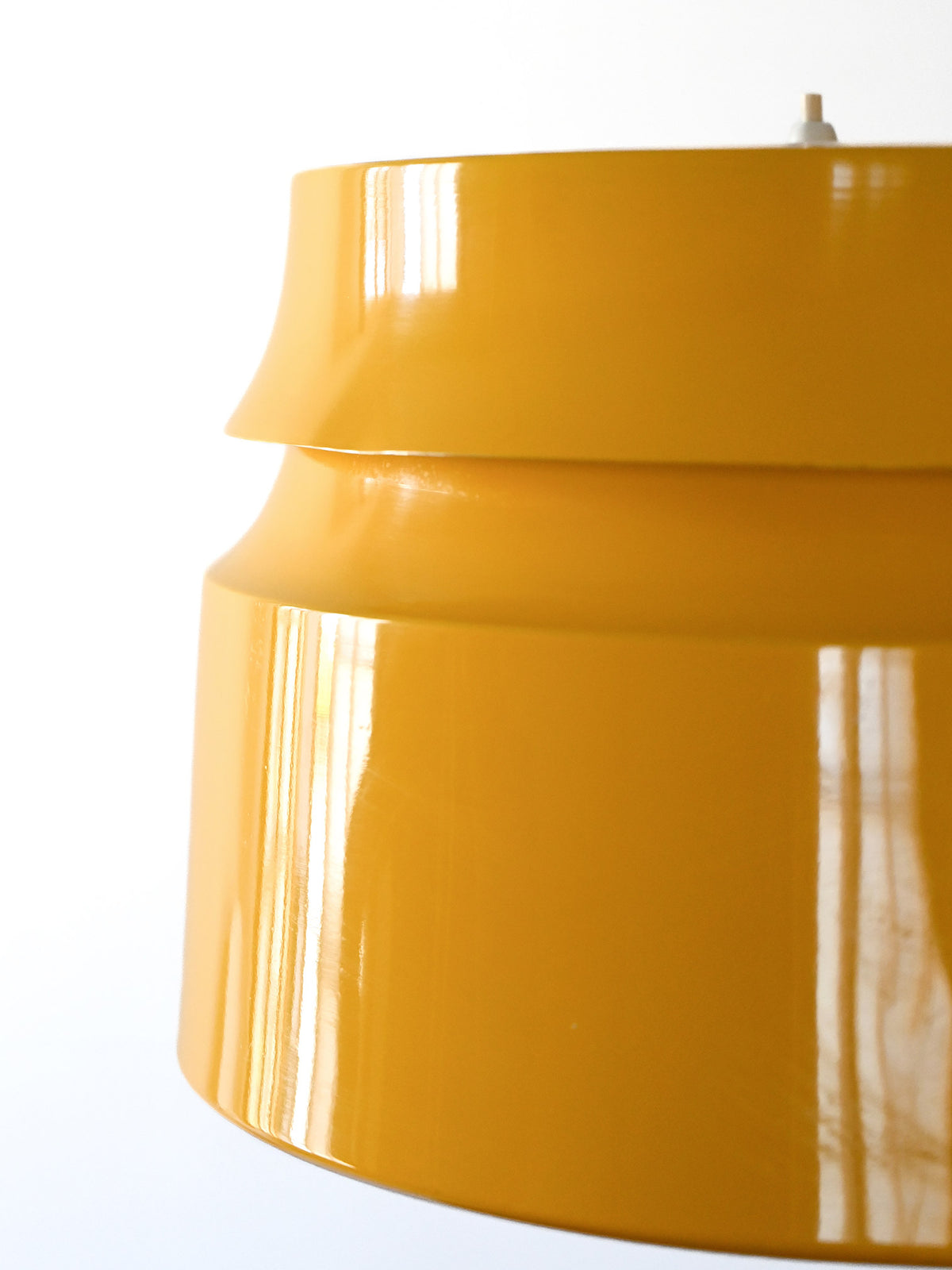 Lampada da soffitto scandinava gialla anni ’60/’70 4