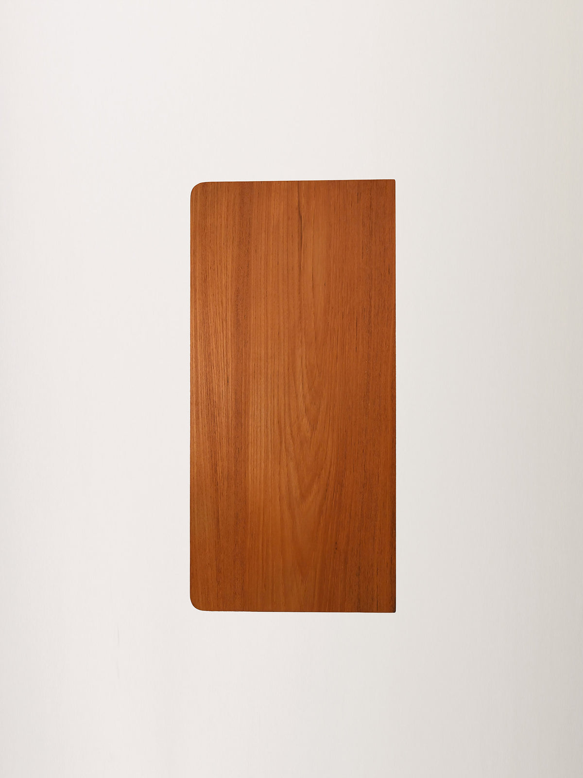 Cassettiera scandinava in teak con gambe nere 8