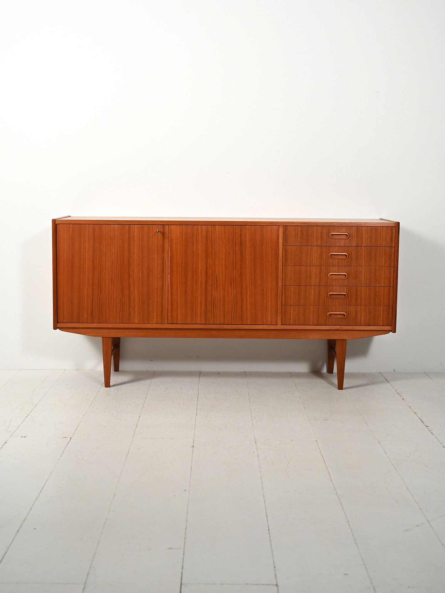 Sideboard scandinavo in teak anni ’50-’60 1