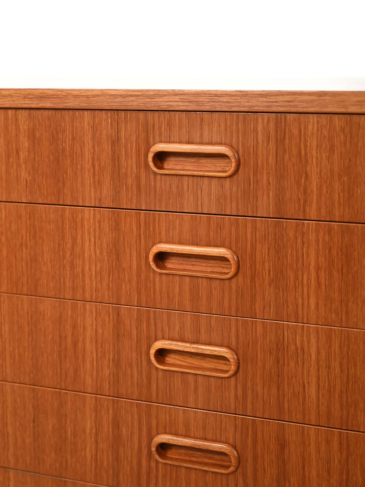 Sideboard scandinavo in teak anni ’50-’60 9