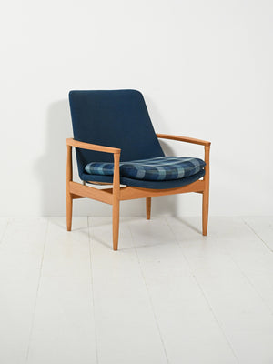 Poltrona scandinava in rovere e lana blu 1
