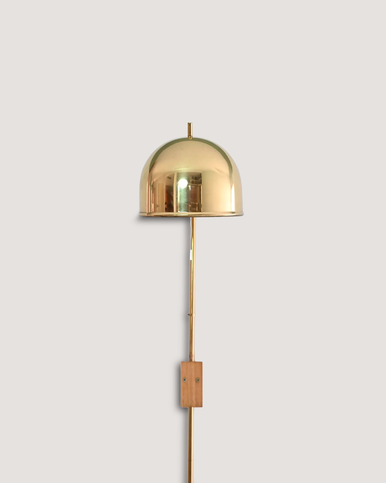 Lampada da parete V-75 di Eje Ahlgren