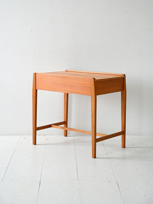 Coffee table scandinavo vintage in olmo con vano contenitore 1
