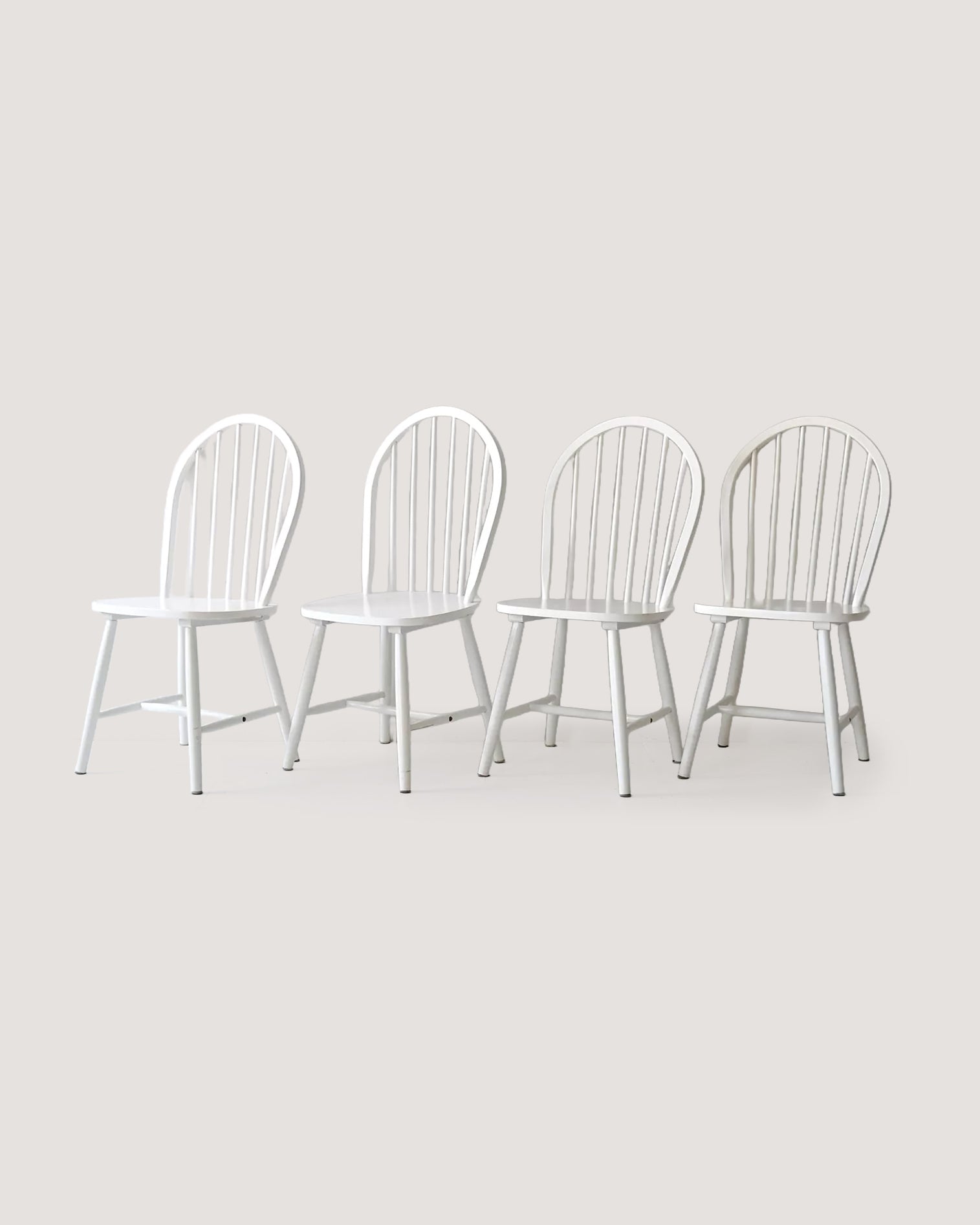 Set di 4 sedie scandinave bianche
