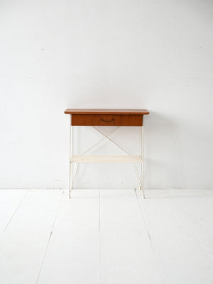 Comodino scandinavo anni 60 in metallo e mogano 1