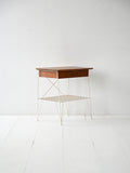 Comodino scandinavo anni 60 in metallo e mogano 2