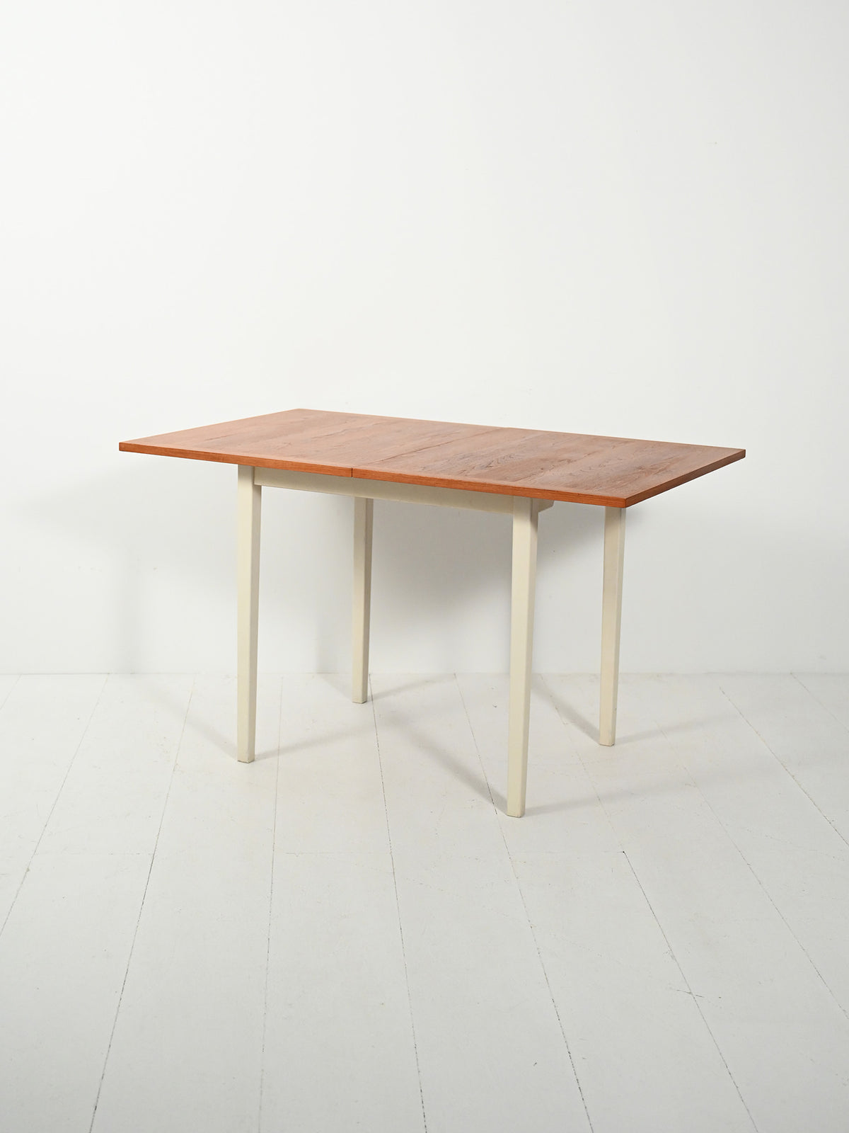 Tavolo pieghevole scandinavo anni 50 1