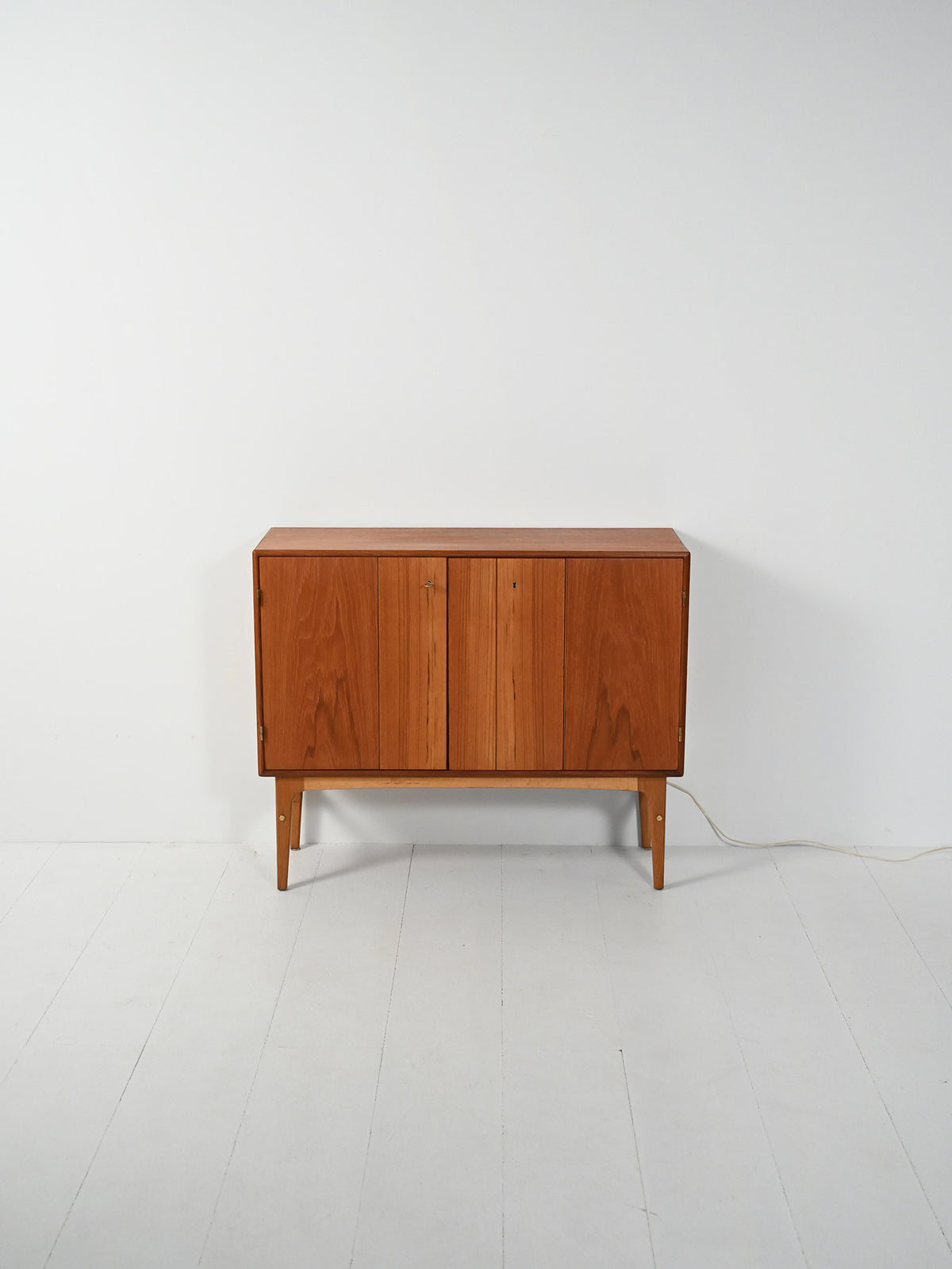 Mobile bar scandinavo anni ’50 in teak 3
