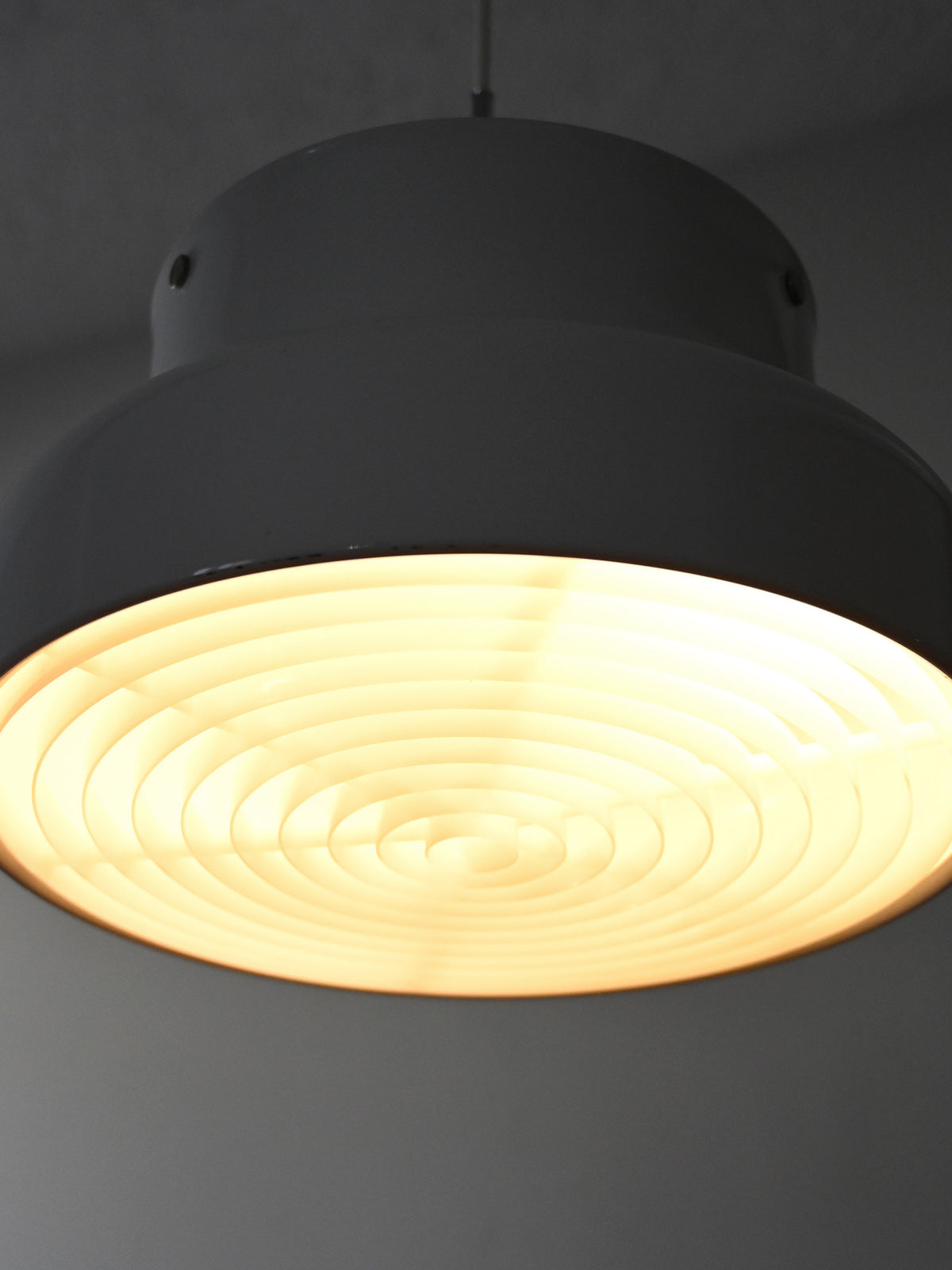 Lampada da soffitto Bumling bianca di Anders Pehrson 4